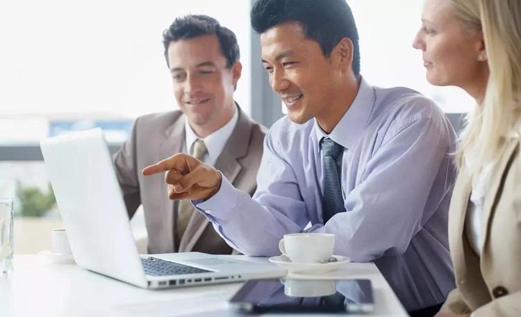 建筑行業(yè)項目經(jīng)理